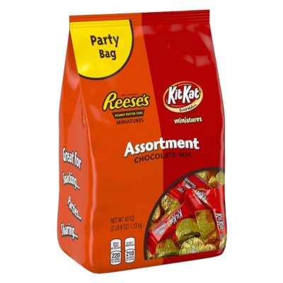 UPC 034000240920 product image for Hershey's Assorted Chocolate Mix Bag (40 oz.) | upcitemdb.com