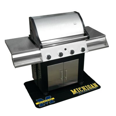 Michigan Wolverines Grill Mat