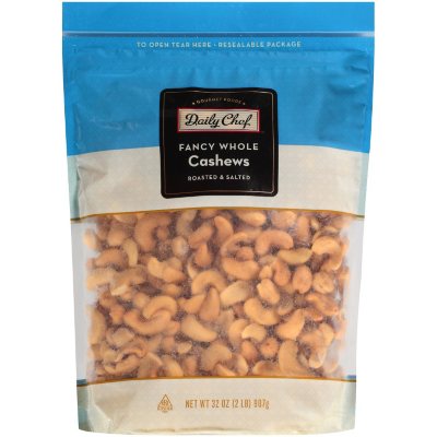 Daily Chef Fancy Whole Cashews - 32 oz.