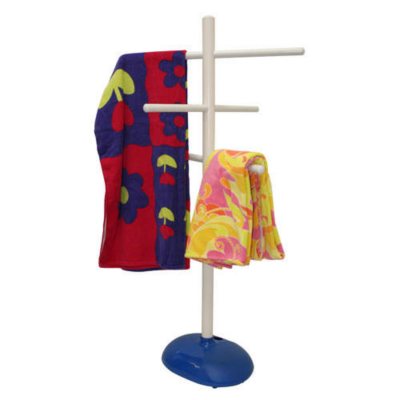 Poolside Towel Tree