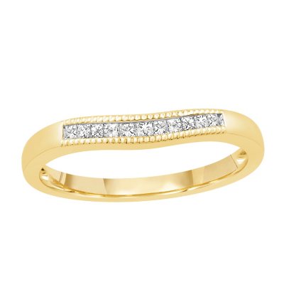 0.15 ct. t.w. 14K Yellow Gold Contour Band with Princess Cut Diamonds with a Milgrain Finish (H-I, I1)
