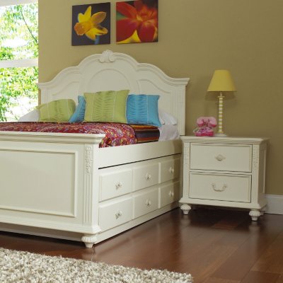 Samuel Lawrence Villa Youth Nightstand