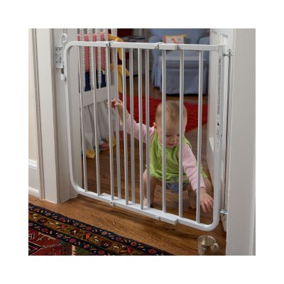 Cardinal Gates Auto-Lock Safety Gate - White