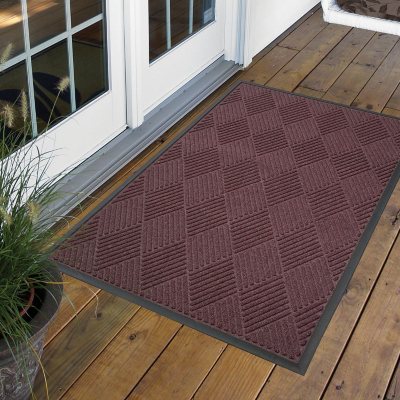 Diamond Door Mat 3' x 5' - Burgundy