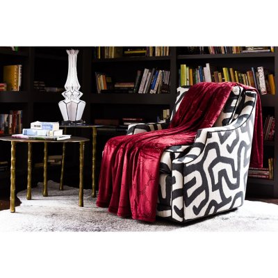 UPC 801418189512 product image for Fraiche Maison Hot Pressed Velvet Plush Full/Queen Blanket - Rumba Red | upcitemdb.com