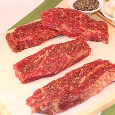 Steakhouse Certified Black Pepper Garlic Sirloin Steaks - 5 oz. - 36 ct. case
