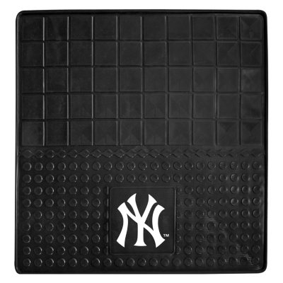 MLB New York Yankees Heavy-Duty Vinyl Cargo Mat - 31" x 31"