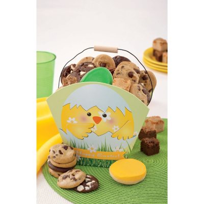 Mrs. Fields Charming Chick Crate With Treats