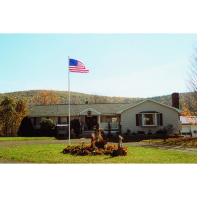 25' Memorial Flagpole