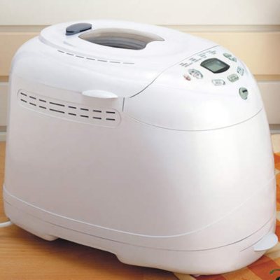 Breadmaker w/ Digital Program Menu