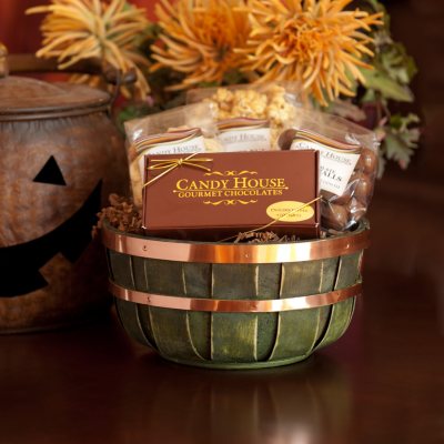 Candy House "Sweet & Salty" Gourmet Snack Basket