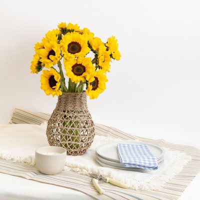 Shop Fresh Flowers.