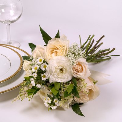 Member's Mark Wedding Collection White Rose, Bridal Bouquet (1 piece) -  Sam's Club