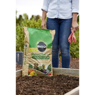 Miracle Gro Raised Bed Soil 40 Quart Sam S Club