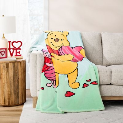 Adult Valentine Licensed Silk Touch Throw, 60" x 70", Winnie the Pooh:- Winnie The Pooh