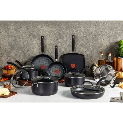 This T-fal Nonstick Cookware Set Is the Cheapest Its Ever Been