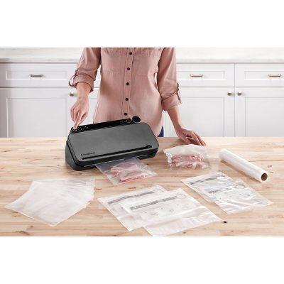 FoodSaver Vacuum Sealer Machine with Automatic Bag Detection, Sealer Bags  and Roll, and Handheld Vacuum Sealer for Airtight Food Storage and Sous  Vide, Silver Black