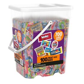 Hershey Halloween Assorted Fruit Flavored Candy, 700 pcs.