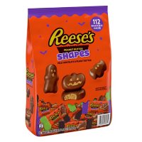 REESE'S Milk Chocolate Peanut Butter Assorted Shapes Snack Size Candy, Halloween, Bulk Variety Bag (67.2 oz., 112 pcs.)