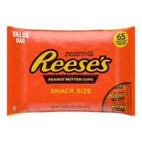 REESE'S Milk Chocolate Peanut Butter Snack Size Cups, Candy Value Bag (36.3 oz., 65 ct.)