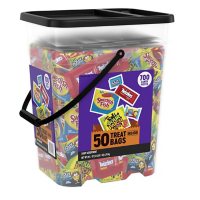 Hershey and Mondelez Fruit Flavored Assortment Chewy Candy, Halloween, Bulk Variety Container (201.1 oz., 700 pcs.)