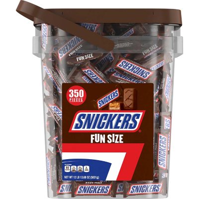 You Can Get 350 Pieces of Snickers for Halloween, Thanks to Sam's Club
