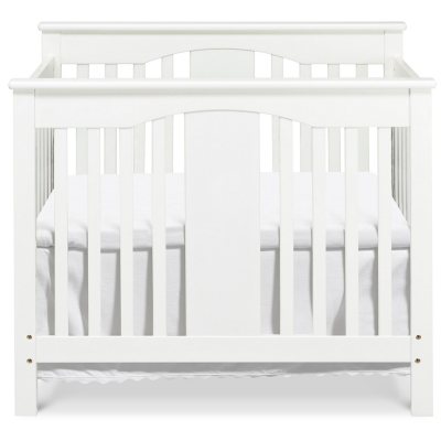 annabelle mini crib