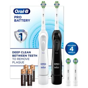 Oral-B Pro Advantage Battery-Powered Toothbrush (2 Handles + 4 Brush heads)