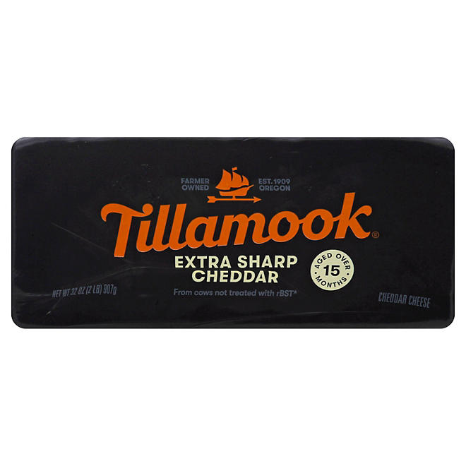 Tillamook Special Reserve Extra Sharp Cheddar (2 lbs.)