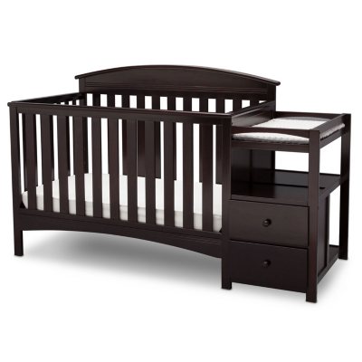 Crib with changing hotsell table on left side