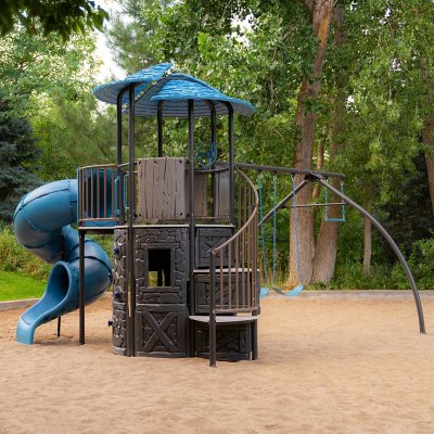 Swing Sets & Outdoor Playsets
