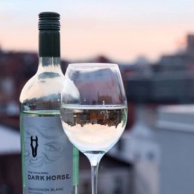 Dark Horse Sauvignon Blanc, 750 ml