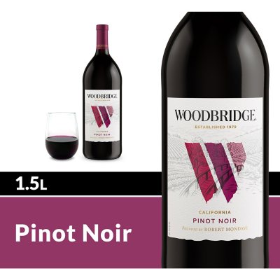 Woodbridge By Robert Mondavi Pinot Noir Red Wine 1 5 L Sam S Club