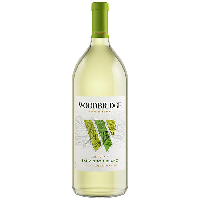 Woodbridge Sauvignon Blanc White Wine 1.5 L