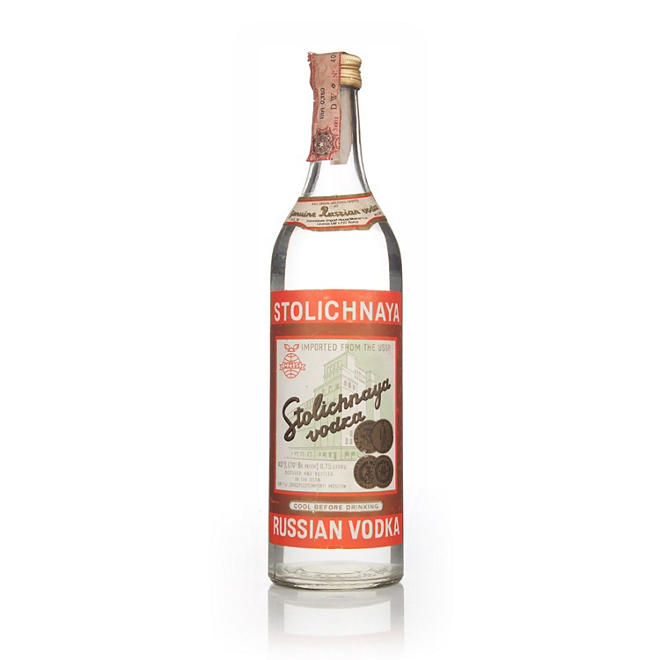 Stolichnaya Premium Vodka (1 L)