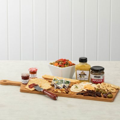 Holiday Charcuterie Gift Box – Tasteful Table Boards