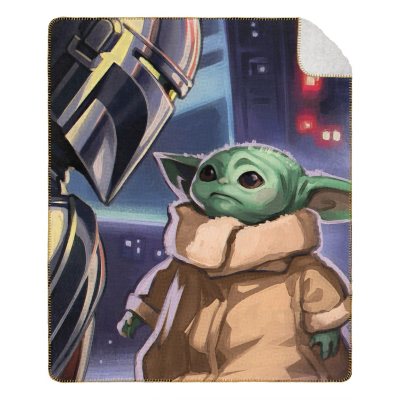 Star Wars 42'' x 76'' Packable Throw Blanket