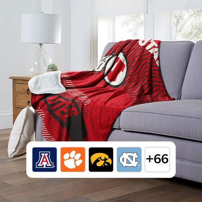 Officially Licensed NCAA Cloud Throw Blanket with Sherpa Back, 60' x 70' - Utah Utes -:- Utah Utes