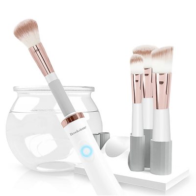 Makeup Brush Cleaning Time with Avon Cleaning Tools
