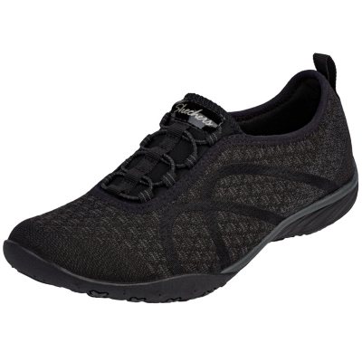 black skechers slip on