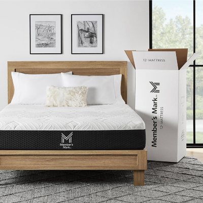 COOLCOMFORT - Medium-firm mattress with elastic foam and cooling textile -  isleep