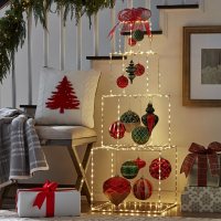 Member's Mark Pre-Lit Stacked Giftbox Decor, Red