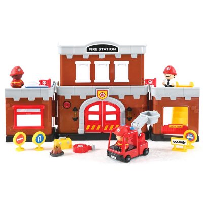 Chad Valley Chad Valley Vet House Car Set Little People Toy 