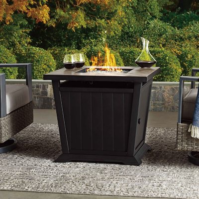 Fire Pits & Outdoor Heaters