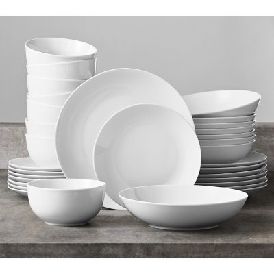 Member’s Mark 32-Piece Porcelain Dinnerware Set