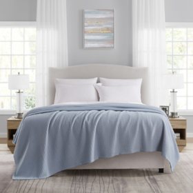 Member’s Mark Waffle Knit Blanket (Assorted Sizes and Colors)
