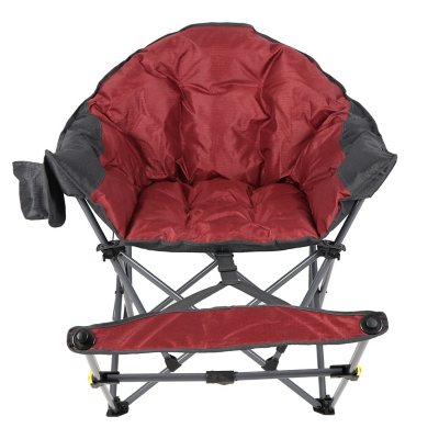 Folding chair with discount footrest