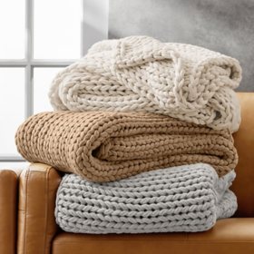 Member's Mark Oversized Super Chunky Knit Throw, 60" x 70", Choose Color