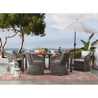 Sam's club outdoor table and deals chairs