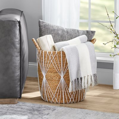 Basket with blankets hot sale